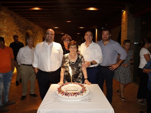 Insieme sotto le stelle